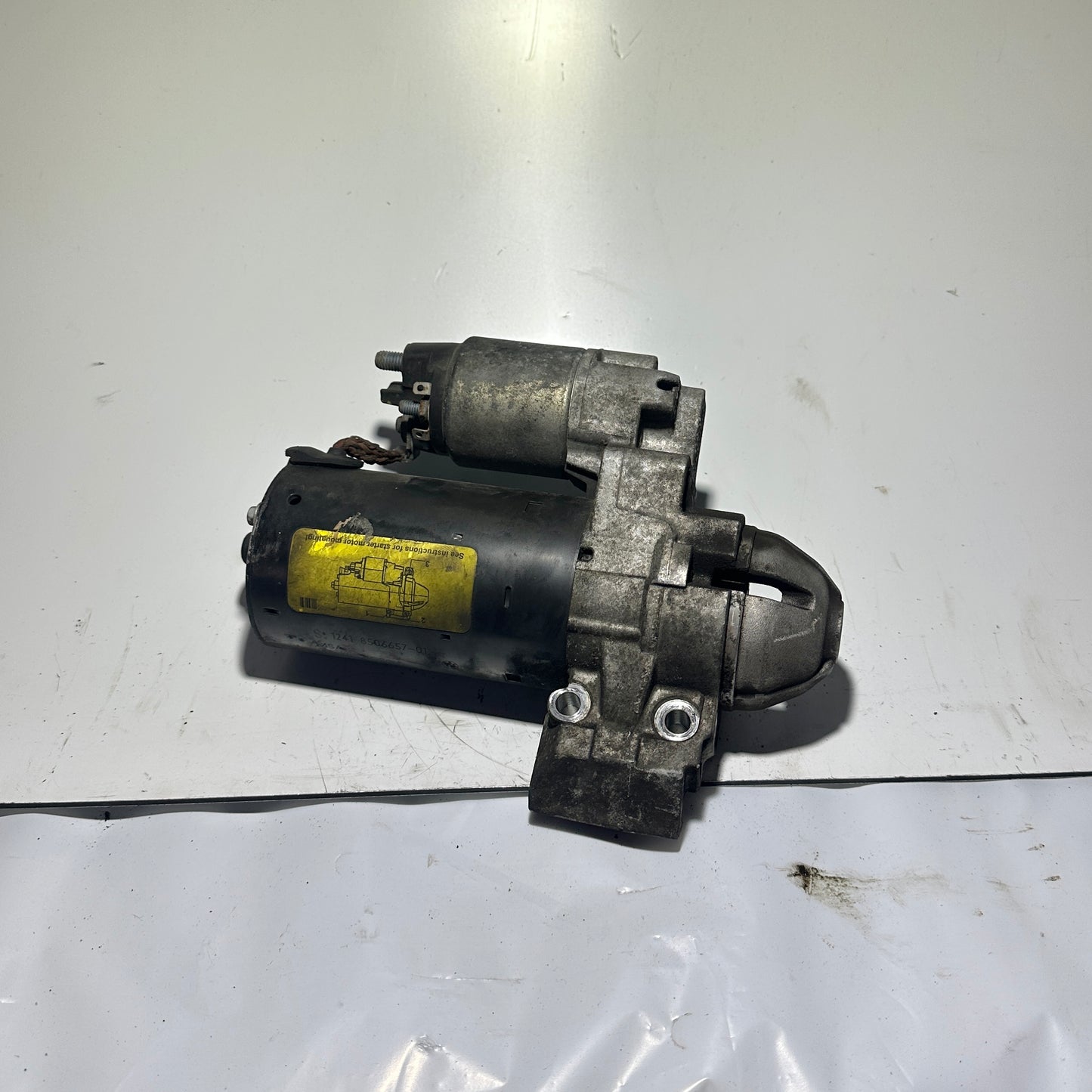 BMW 1er E81/E87 Anlasser original 12418506657