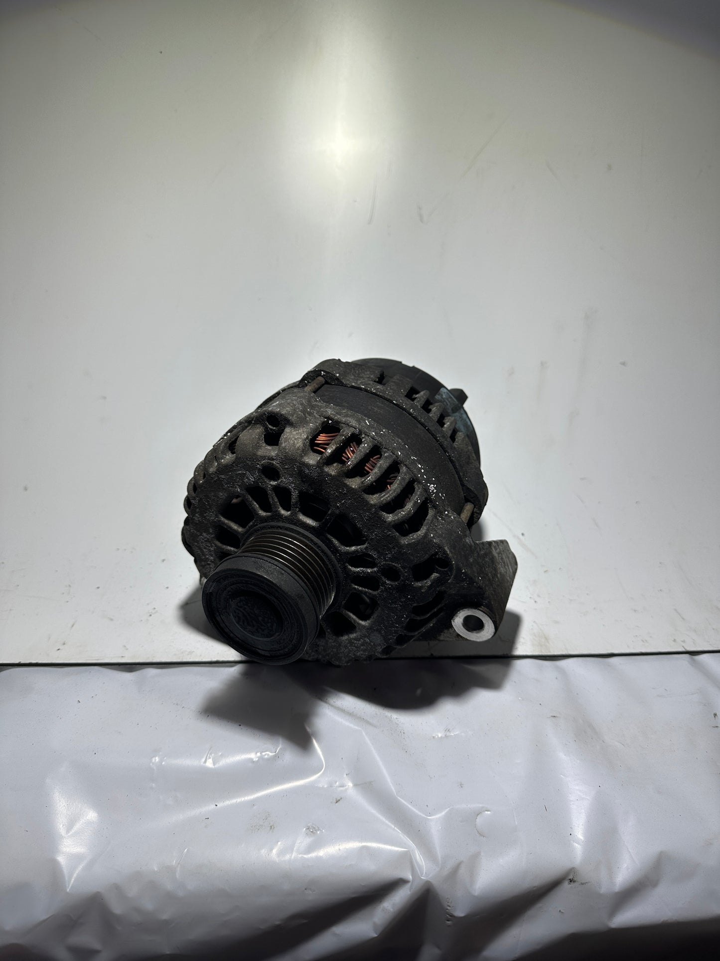 SSangyong Rodius Rexton Kyron Actyon Generator/Lichtmaschine original A6641540002