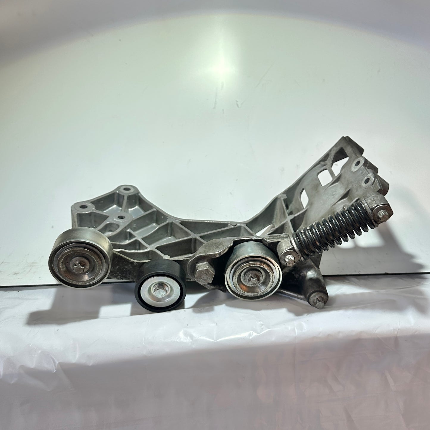 Merceses Benz A/B-Klasse Riemenspanner 534044610