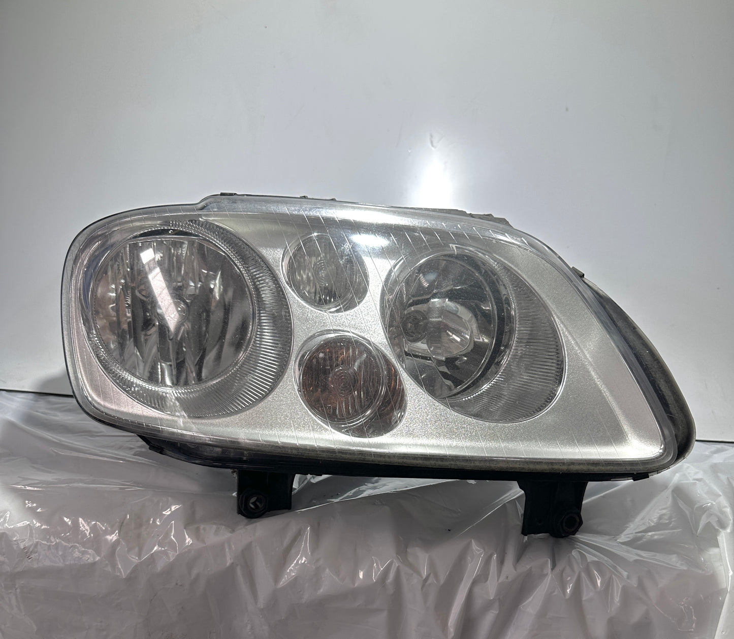 VW Touran Scheinwerfer rechts 0301205202