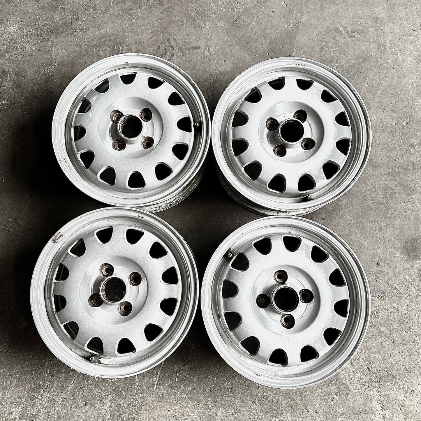 VW Lupo 4-Felgen 41/2JX14H2 ET38 6E0601025D