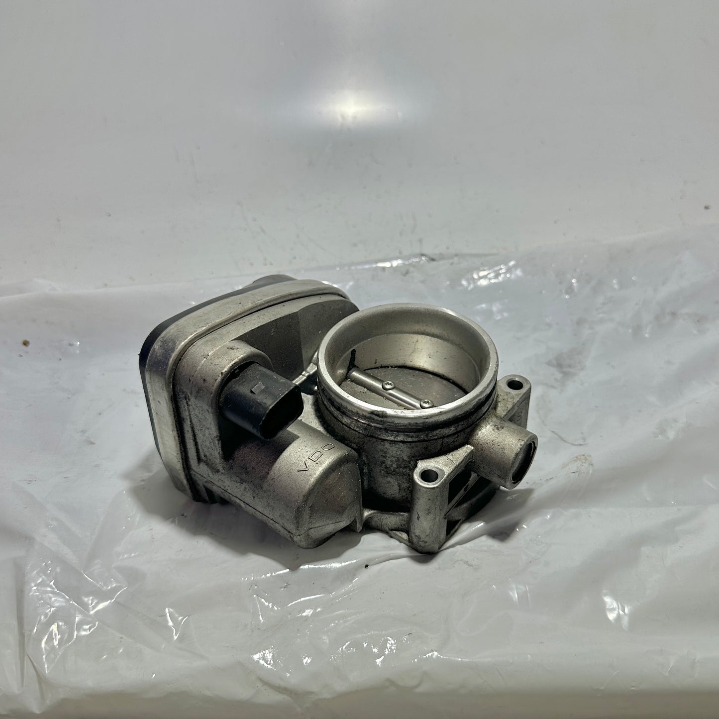 BMW E46 E91 E87 E90 Drosselklappe 13541439224