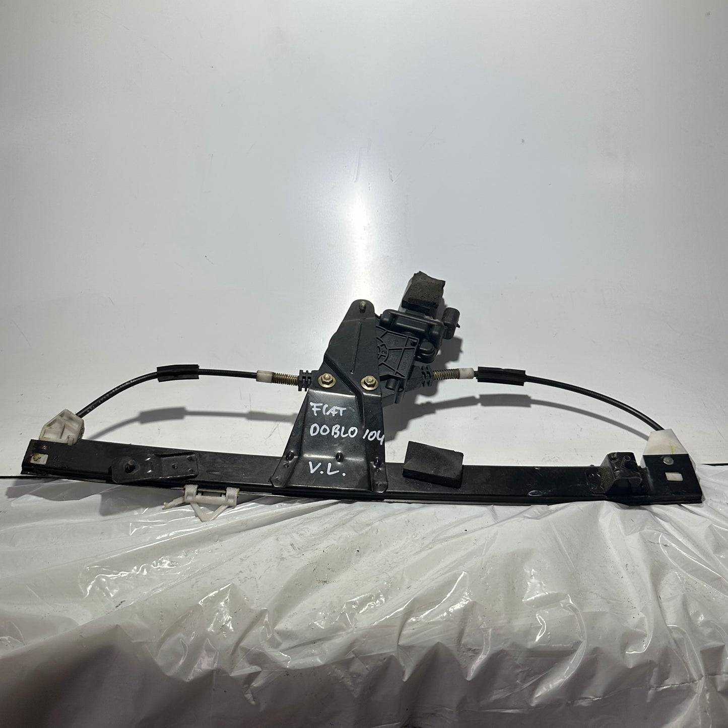 Fiat Doblo Fensterheber vorne links 46751439