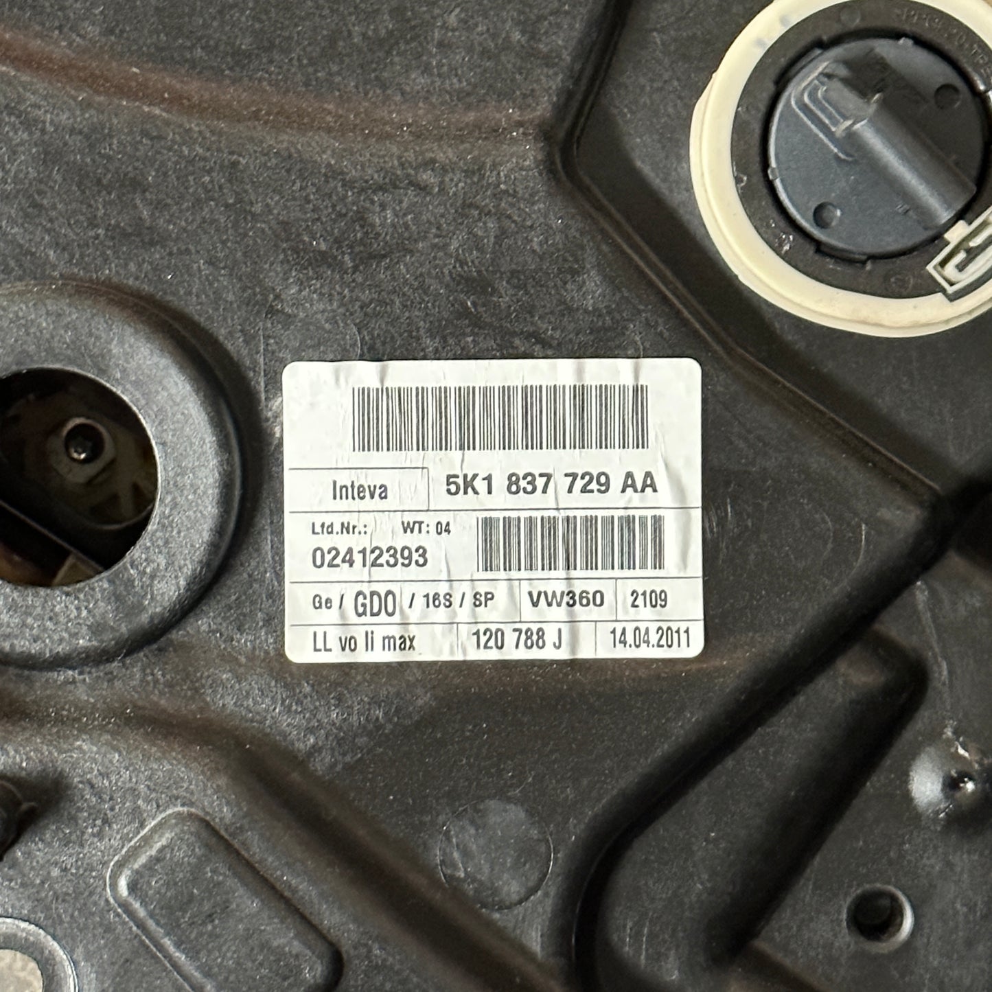 VW Fensterheber mit Motor und Lautsprecher vorne links 5K0 837 461 B