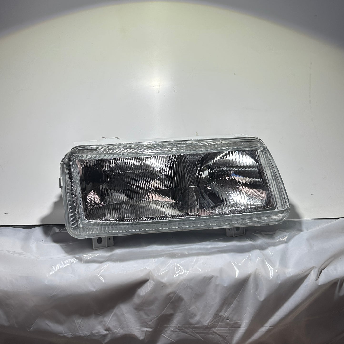 VW Passat B3/B4 Scheinwerfer rechts 3A0 941 018 NEUTEIL!