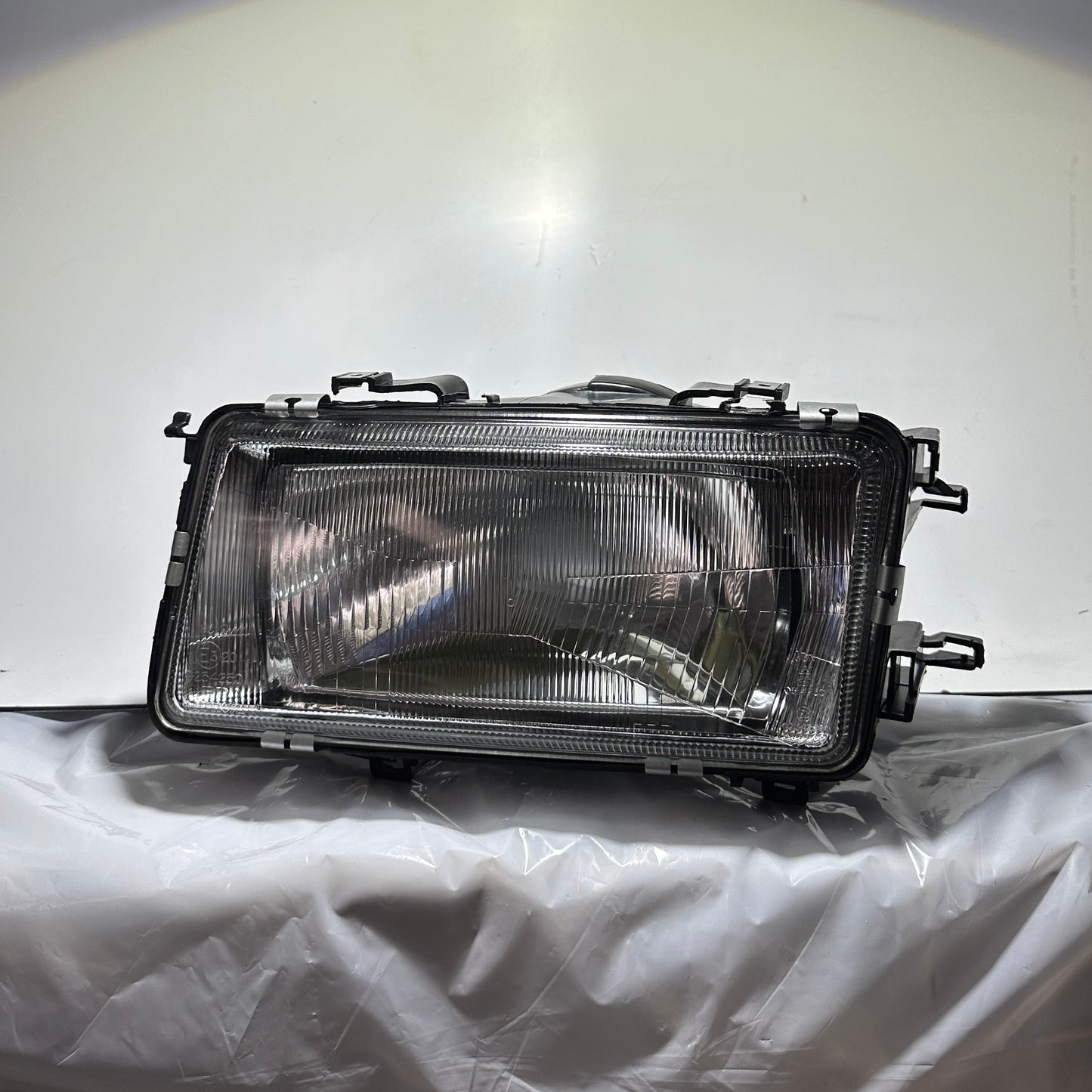 Audi 80 B3 Scheinwerfer links 893 941 029 NEUTEIL!