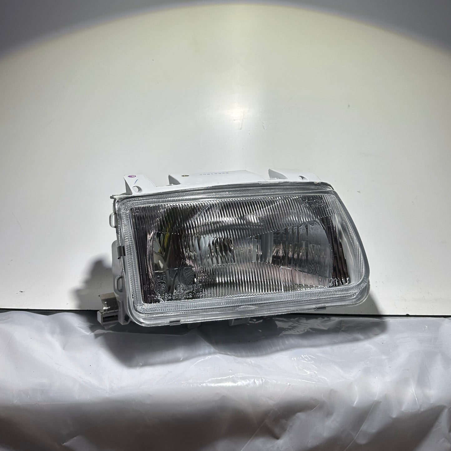 VW Polo 3 Scheinwerfer rechts 6N1941016A NEUTEIL!