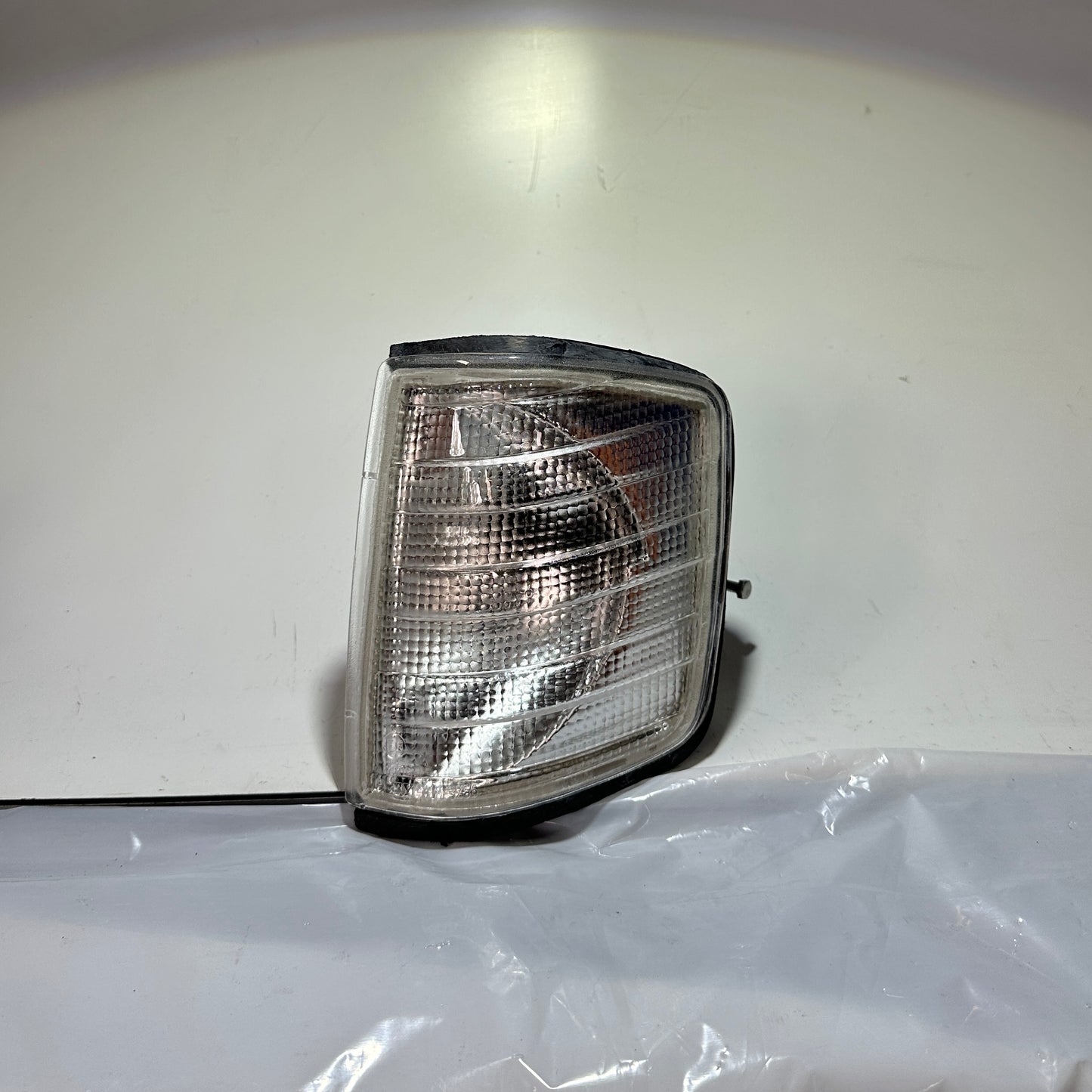 Mercedes Benz 190 (W201) Blinkleuchte links weiß A0008207721 NEUTEIL!
