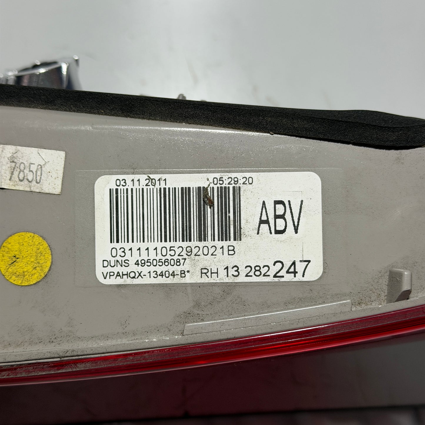 Opel Astra J Sports Tourer Heckleuchte rechts 13282247