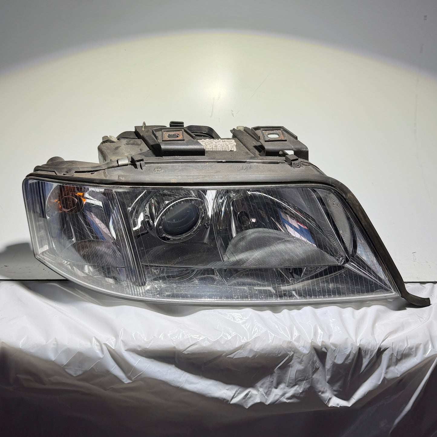 Audi A6 C5 Scheinwerfer rechts 4B0941030 original