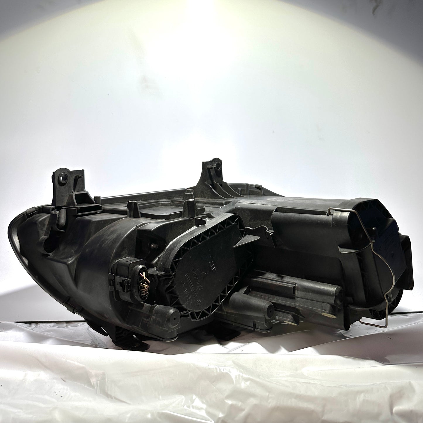 VW Touran Scheinwerfer links 0301205203