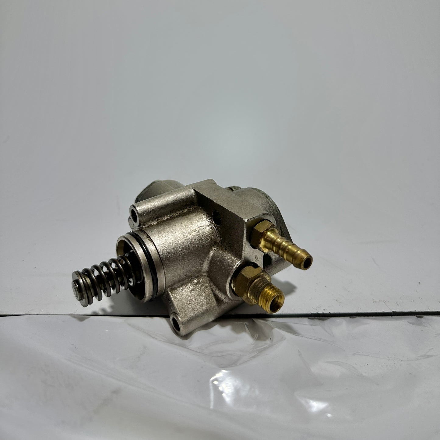 VW Benzinpumpe 03C127025R