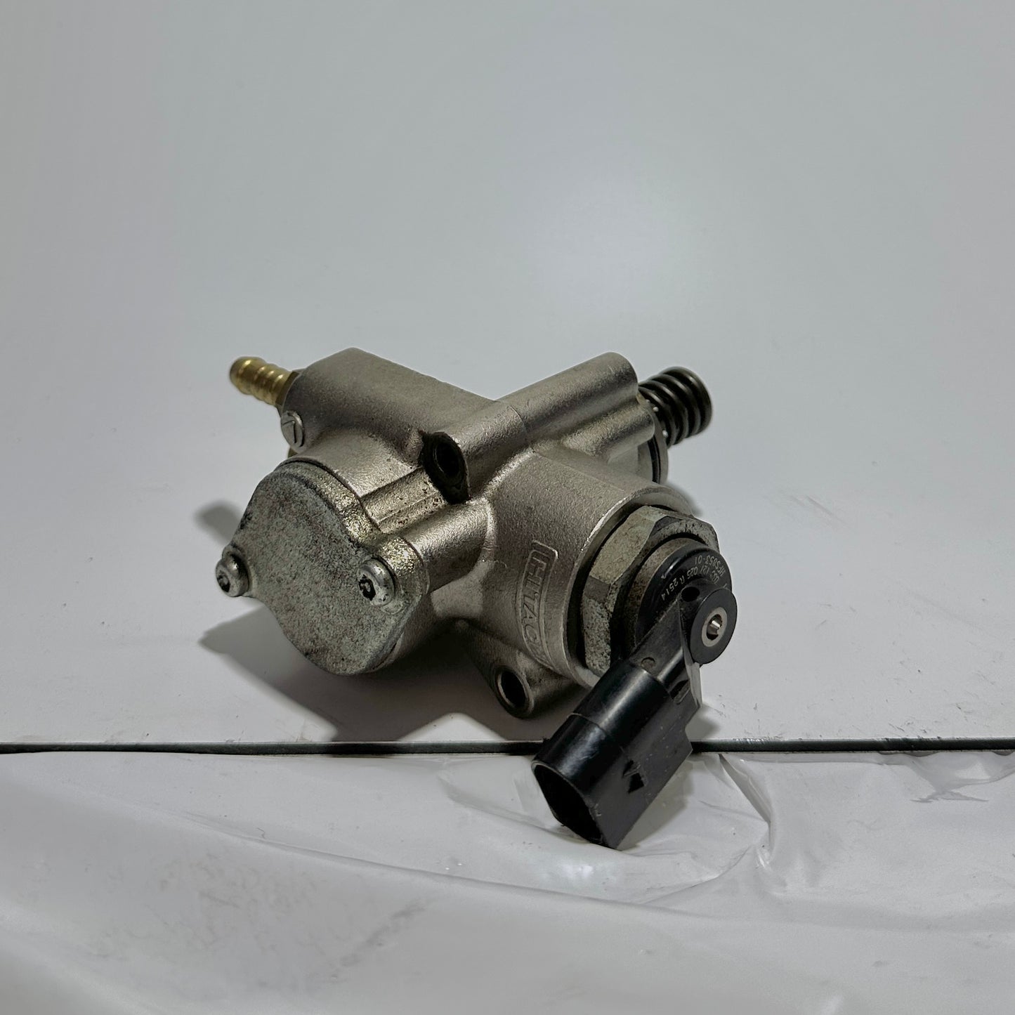 VW Benzinpumpe 03C127025R