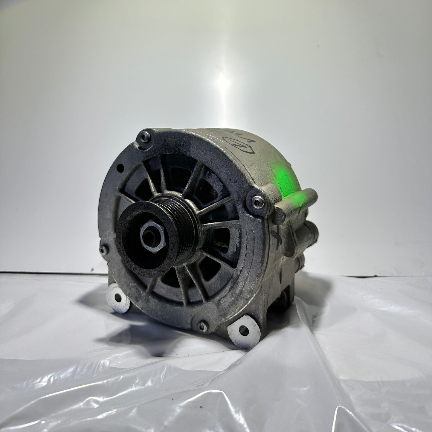 VW Bentley Generator/ Lichtmaschine 190 A Phaeton W12O7C903021E