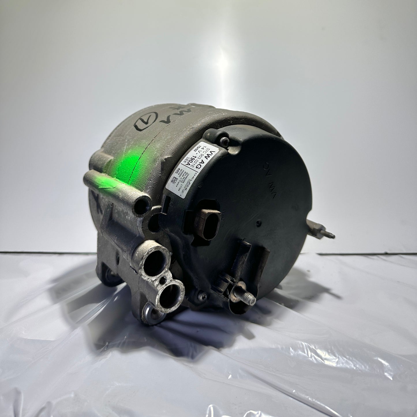 VW Bentley Generator/ Lichtmaschine 190 A Phaeton W12O7C903021E