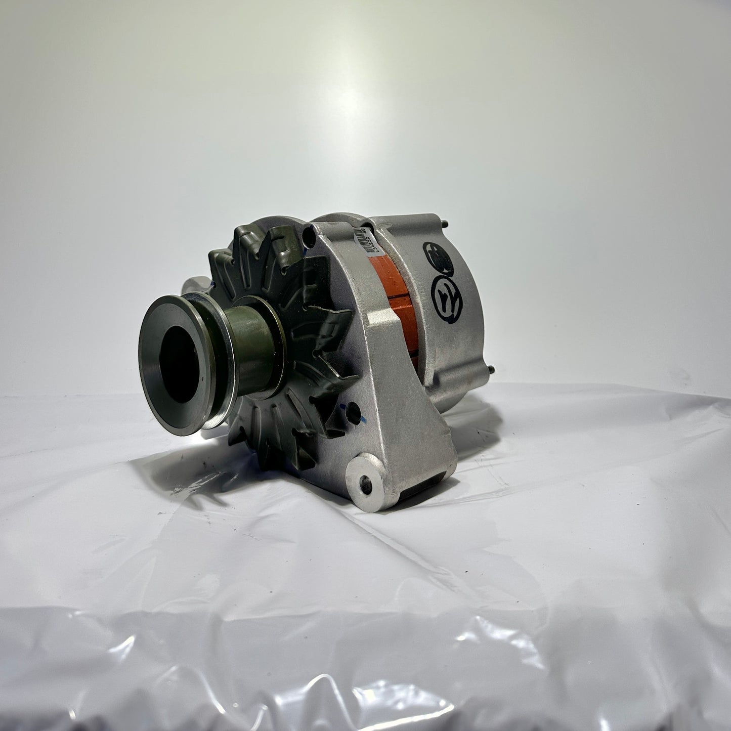 VW Audi Generator/Lichtmaschine 12V 65A L34230 Neuteil!