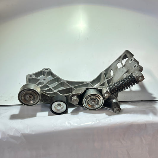 Merceses Benz A/B-Klasse Riemenspanner 534044610