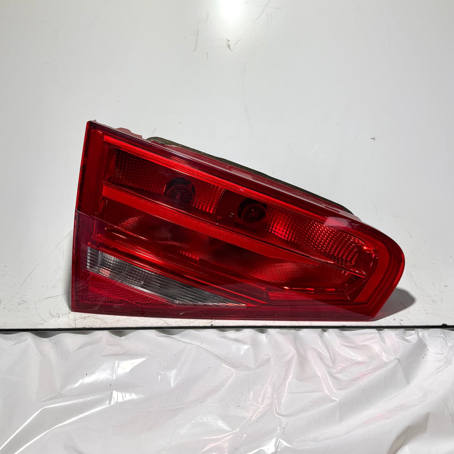 Audi A4 B8 Rückleuchte 8K5 945 093 AA