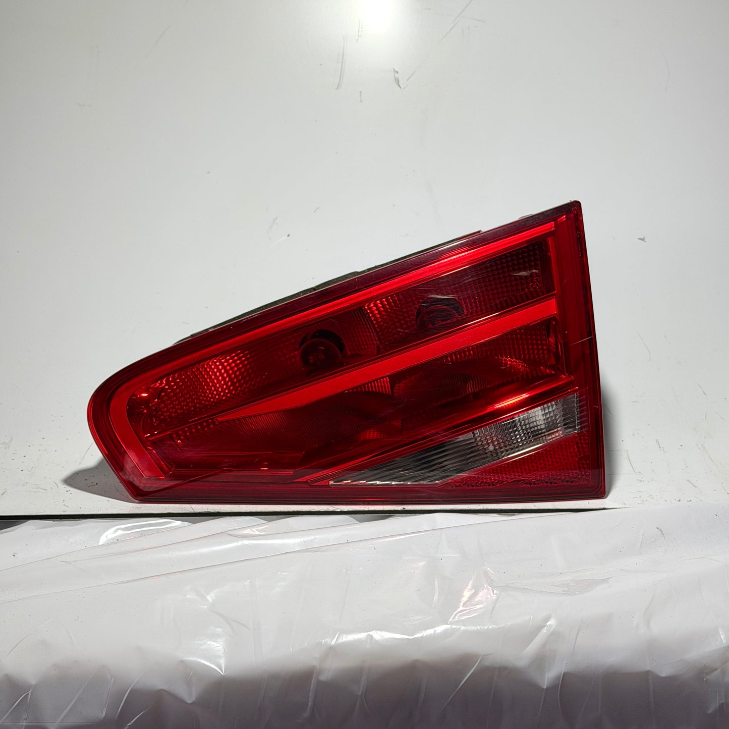 Audi A4 B8 Rückleuchte rechts 8K5 945 094 AA