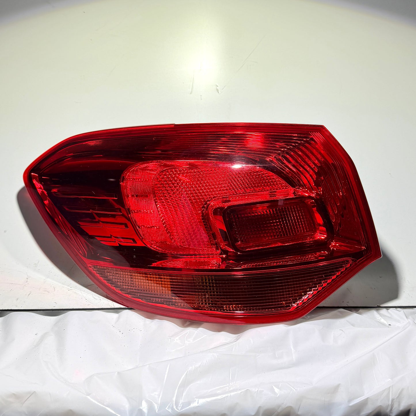 Opel Astra J Sports Tourer Heckleuchte links 13282242